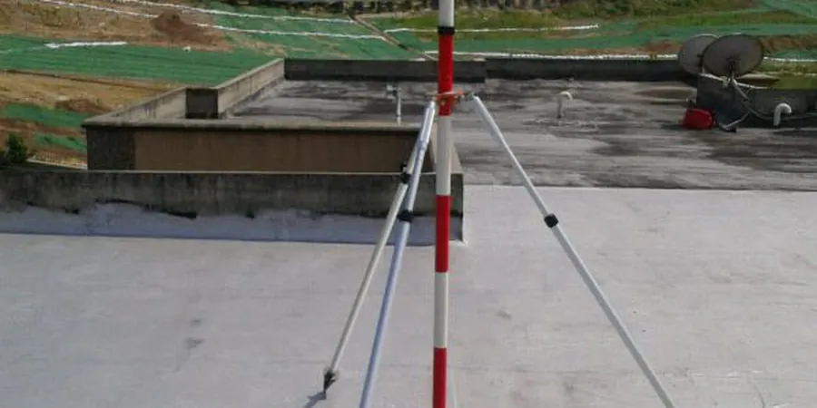 Surveillance géotechnique des excavations à Paris : maîtrise des déformations en site urbain dense
